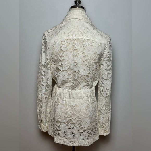 Alexis Ivory Lace Two-Piece Pant Suit – Size M - Picture 5 of 15